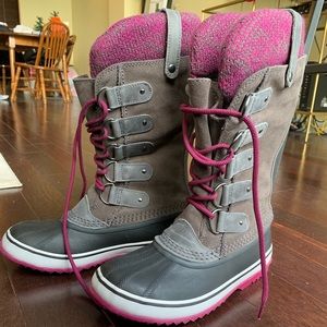 NEW Sorel Boots - Joan of Arctic Knit, 8